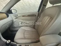 Usado Jaguar X-type Executive 196 CV (144 kW) 2003 Gris / plata Berlina