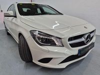Usado Mercedes CLA200 Urban 136 CV (100 kW) 2014 Blanco Berlina