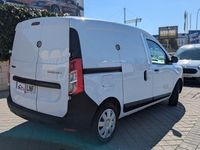 Usado Dacia Dokker Essentiel 107 CV (78 kW) 2021 Blanco Monovolumen