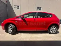 Begagnad Seat Leon Ecomotive 105 HK (77 kW) 2008 Röd Halvkombi