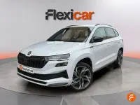 Usado Skoda Karoq SportLine 150 CV (110 kW) 2025 Blanco SUV