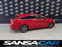 Usado Mercedes CLA200 Shooting Brake Urban 156 CV (114 kW) 2016 Rojo Familiar