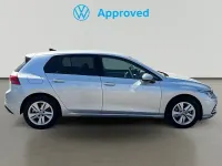 Usado VW Golf VIII Life 110 CV (80 kW) 2023 Gris / plata Berlina