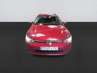 Usado VW Golf VIII Life 116 CV (85 kW) 2021 Rojo Familiar