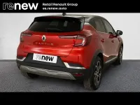 Usado Renault Captur Techno 140 CV (102 kW) 2023 Rojo SUV