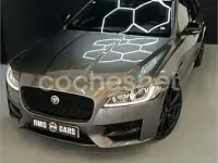 Usado Jaguar XF Sportbrake R-Sport 180 CV (132 kW) 2018 Gris / plata Familiar
