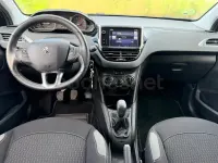 Używany Peugeot 208 Allure 82 KM (60 kW) 2017 Szary Hatchback