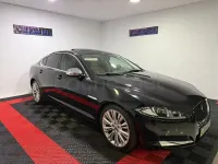 Usado Jaguar XF Premium Luxury 275 CV (202 kW) 2013 Negro Berlina