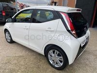 Usado Toyota Aygo X-play 72 CV (52 kW) 2018 Blanco Utilitario