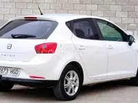 Usado Seat Ibiza Style 105 CV (77 kW) 2011 Blanco Berlina