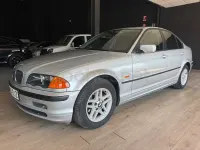 Usado BMW 318 143 CV (105 kW) 2001 Gris / plata Berlina