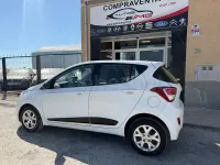 Usado Hyundai i10 Blackline 87 CV (63 kW) 2015 Blanco Utilitario