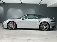 Usado Porsche 911 Turbo Cabriolet 580 CV (426 kW) 2022 Gris / plata Descapotable