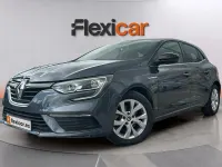 Usado Renault Mégane LIMITED 140 CV (102 kW) 2020 Gris Berlina