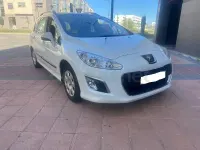 Usado Peugeot 308 SW Access 92 CV (67 kW) 2011 Blanco Familiar