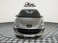 Usado Peugeot 207 70 CV (51 kW) 2009 Gris / plata Berlina