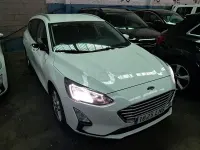 Usado Ford Focus Trend 120 CV (88 kW) 2021 Blanco Familiar