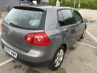 Usado VW Golf V Conceptline 75 HP (55 kW) 2007 Cinzento Sedan
