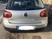 Usado VW Golf V Highline 105 CV (77 kW) 2007 Gris / plata Berlina