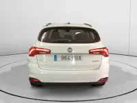 Usado Fiat Tipo City Life 131 CV (96 kW) 2022 Blanco Familiar