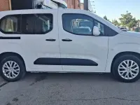 Usado Citroën e-Berlingo Business Class 102 CV (75 kW) 2023 Blanco Monovolumen