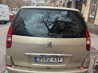 Usado Peugeot 807 Premium 136 CV (100 kW) 2010 Verde Monovolumen