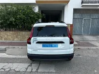 Usado Dacia Jogger Essentiel 100 CV (73 kW) 2024 Blanco Monovolumen
