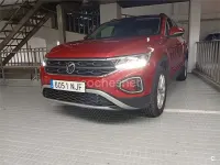 Usado VW T-Roc Life 150 CV (110 kW) 2025 Rojo SUV
