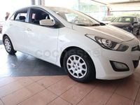Usado Hyundai i30 Base 90 CV (66 kW) 2015 Blanco Berlina