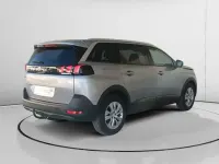 Usado Peugeot 5008 Active 131 CV (96 kW) 2019 Gris SUV