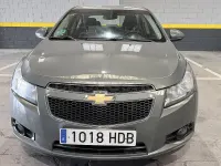 Usado Chevrolet Cruze LS 124 CV (91 kW) 2011 Gris / plata Berlina
