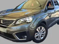 Usado Peugeot 5008 Active 131 CV (96 kW) 2018 Gris SUV