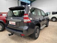 Usado Toyota Land Cruiser 177 CV (130 kW) 2016 Gris SUV