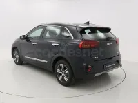 Usado Kia Niro 141 CV (103 kW) 2022 Azul SUV