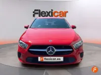 Usado Mercedes A180 109 CV (80 kW) 2019 Rojo Utilitario
