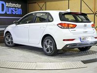 Usado Hyundai i30 116 CV (85 kW) 2021 Blanco Utilitario