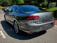 Usado VW Passat Sportline 190 CV (139 kW) 2015 Gris / plata Berlina