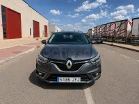 Usado Renault Mégane IV 100 CV (73 kW) 2017 Gris / plata Berlina