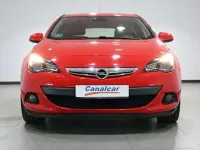 Usado Opel Astra GTC Selective 139 CV (102 kW) 2015 Rojo Berlina