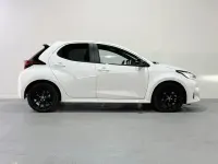 Usado Toyota Yaris Style 116 CV (85 kW) 2021 Blanco Utilitario