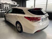 Usado Hyundai i40 141 CV (103 kW) 2016 Blanco Familiar