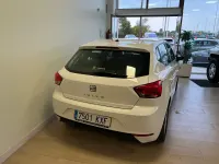 Usado Seat Ibiza Style 95 CV (69 kW) 2019 Blanco Utilitario