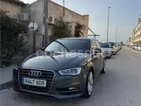 Usado Audi A3 Attraction 150 CV (110 kW) 2013 Gris / plata Berlina
