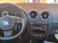 Usado Seat Ibiza Reference 100 CV (73 kW) 2006 Azul Utilitario