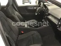 Usado Volvo XC40 Plus 197 CV (144 kW) 2024 Negro SUV