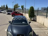 Usado Seat Leon Style 105 CV (77 kW) 2011 Negro Utilitario