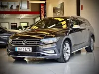 Usado VW Passat Alltrack 280 CV (205 kW) 2022 Gris Familiar
