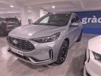 Usado Ford Kuga ST-Line X 243 CV (178 kW) 2024 Plateado SUV