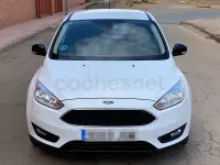 Usado Ford Focus Trend 120 CV (88 kW) 2015 Blanco Berlina