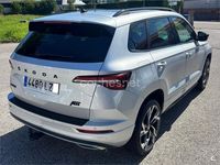 Usado Skoda Karoq SportLine 150 CV (110 kW) 2022 Gris / plata SUV